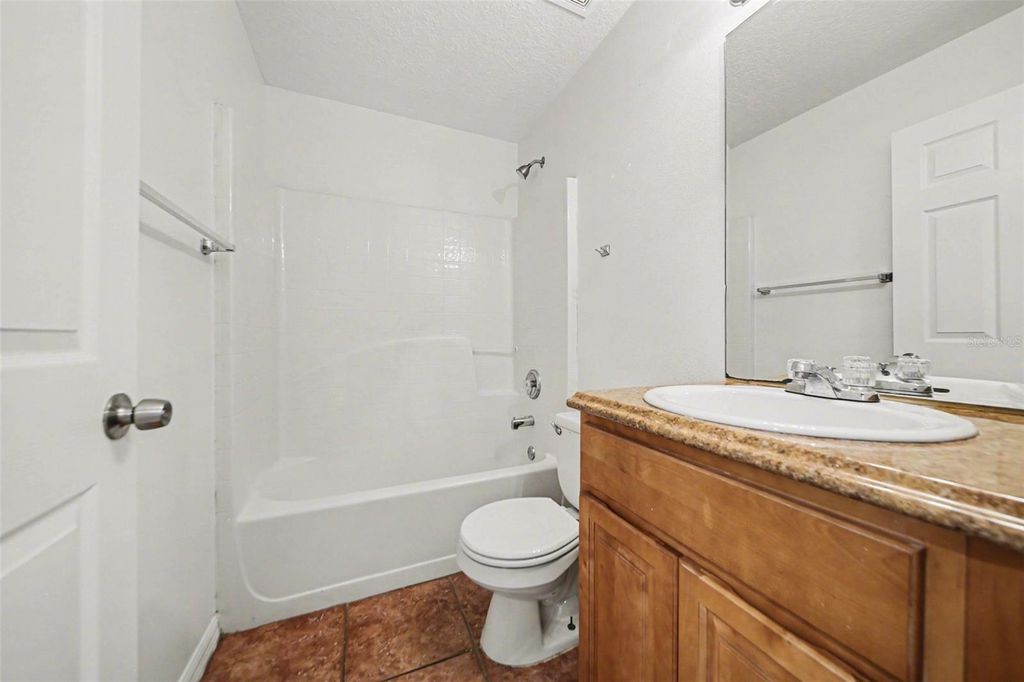 Image 18 of property listing at 1461 E WHOOPING DRIVE, Groveland, FL 34736