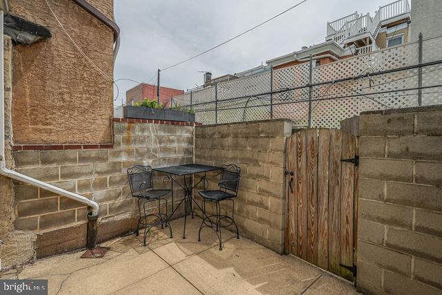 1523 S CLARION ST, Philadelphia, PA 19147