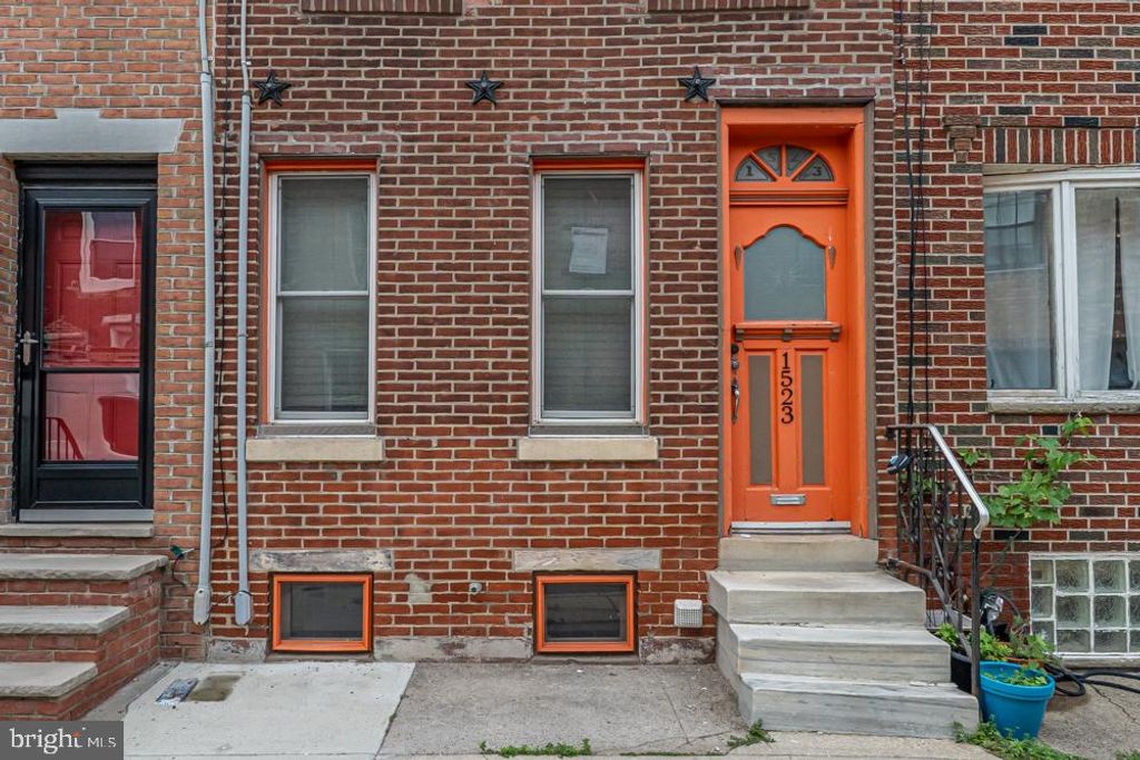 1523 S CLARION ST, Philadelphia, PA 19147