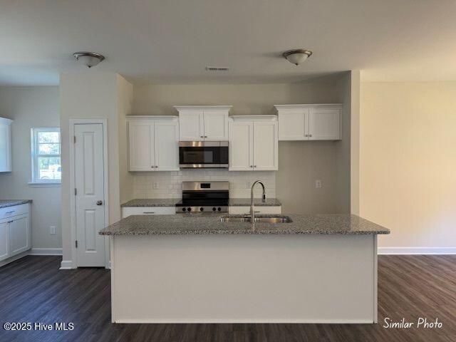 115 Molly Rice Branch Court, Jacksonville, NC 28546