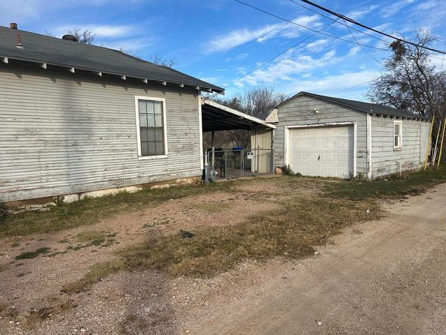 1030 S 10th Street, Abilene, TX 79602
