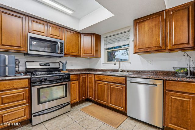 11025 PADUCAH Avenue, El Paso, TX 79936