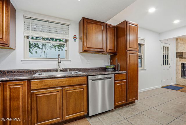 11025 PADUCAH Avenue, El Paso, TX 79936