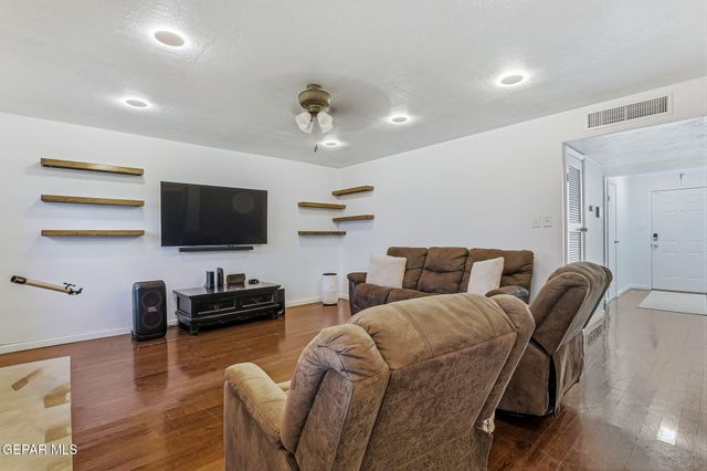 11025 PADUCAH Avenue, El Paso, TX 79936