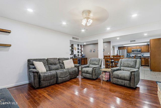 11025 PADUCAH Avenue, El Paso, TX 79936