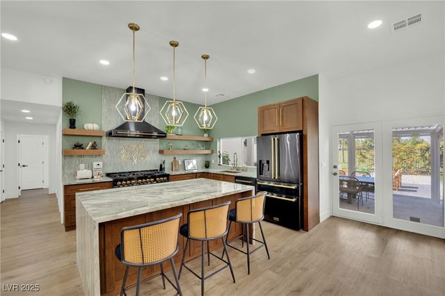 2160 Pueblo Circle, Las Vegas, NV 89169