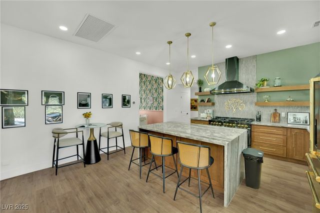 2160 Pueblo Circle, Las Vegas, NV 89169