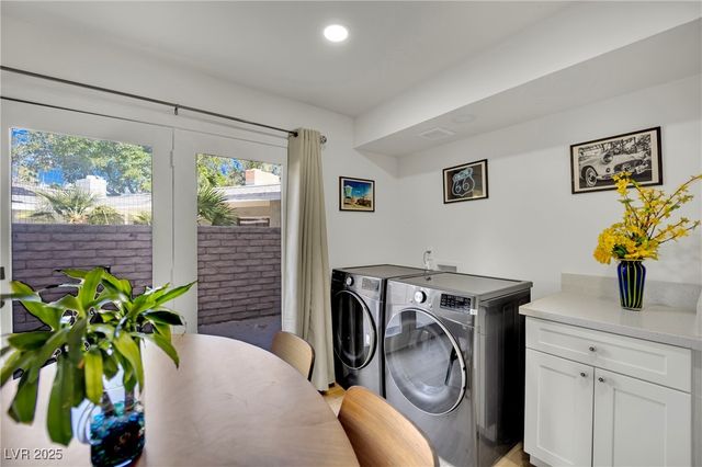 2160 Pueblo Circle, Las Vegas, NV 89169