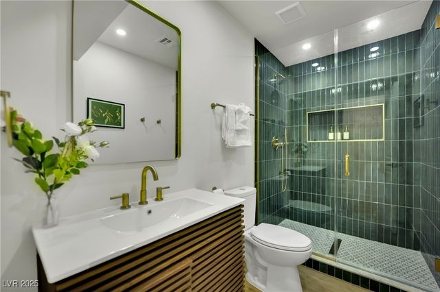 2160 Pueblo Circle, Las Vegas, NV 89169