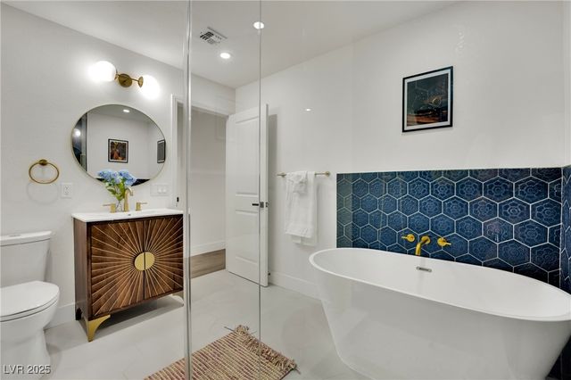 2160 Pueblo Circle, Las Vegas, NV 89169