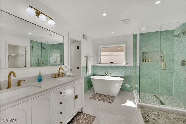 2160 Pueblo Circle, Las Vegas, NV 89169