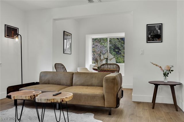 2160 Pueblo Circle, Las Vegas, NV 89169