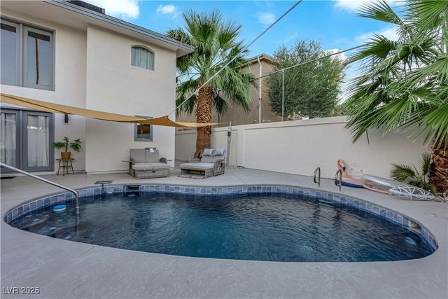 2160 Pueblo Circle, Las Vegas, NV 89169