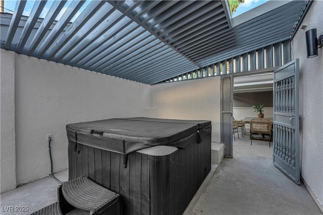 2160 Pueblo Circle, Las Vegas, NV 89169