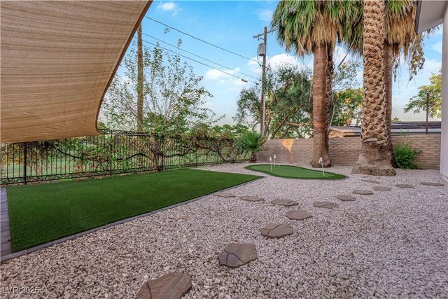 2160 Pueblo Circle, Las Vegas, NV 89169