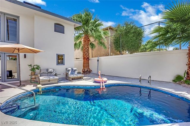 2160 Pueblo Circle, Las Vegas, NV 89169