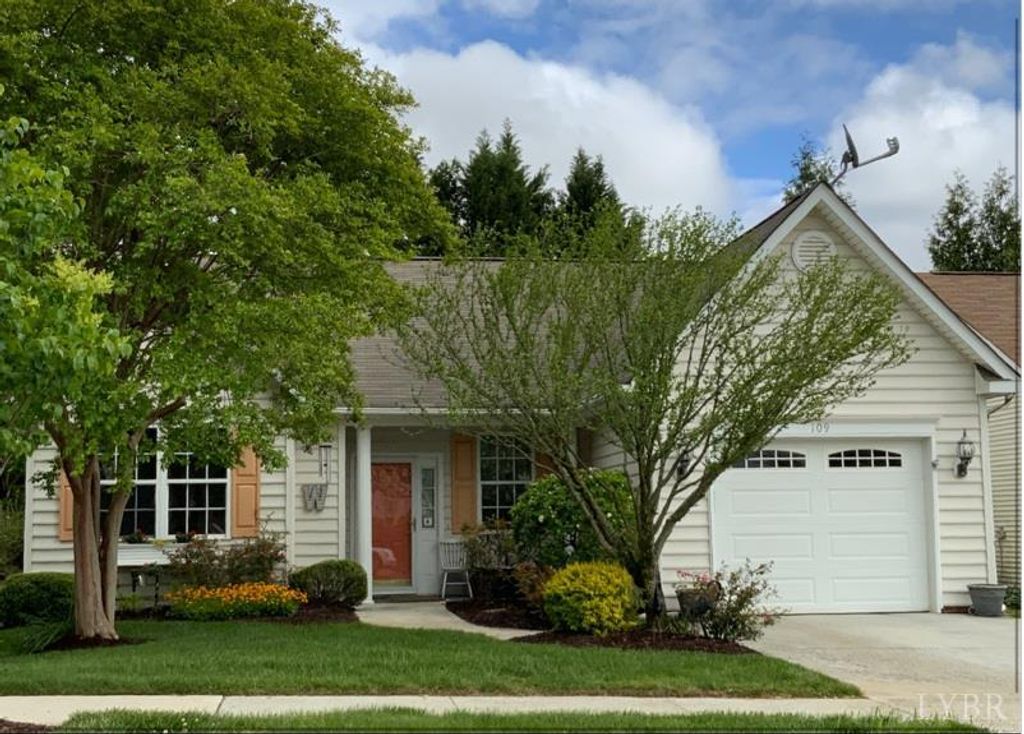 109 Legacy Oaks Place, Lynchburg, VA 24501