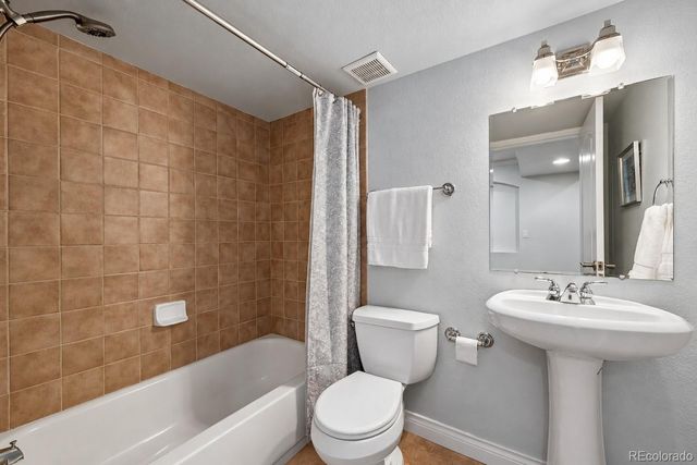 9135 E 29th Place, Denver, CO 80238