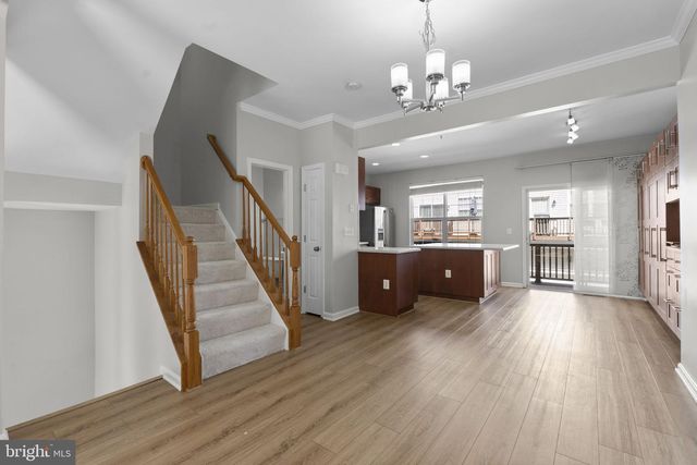 3819 EISENHOWER AVE, Alexandria, VA 22304