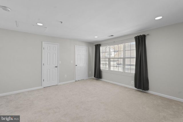 3819 EISENHOWER AVE, Alexandria, VA 22304
