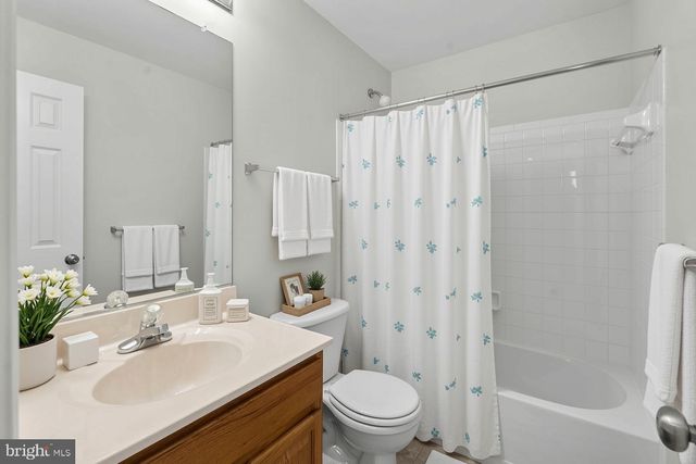 3819 EISENHOWER AVE, Alexandria, VA 22304