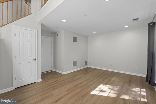3819 EISENHOWER AVE, Alexandria, VA 22304