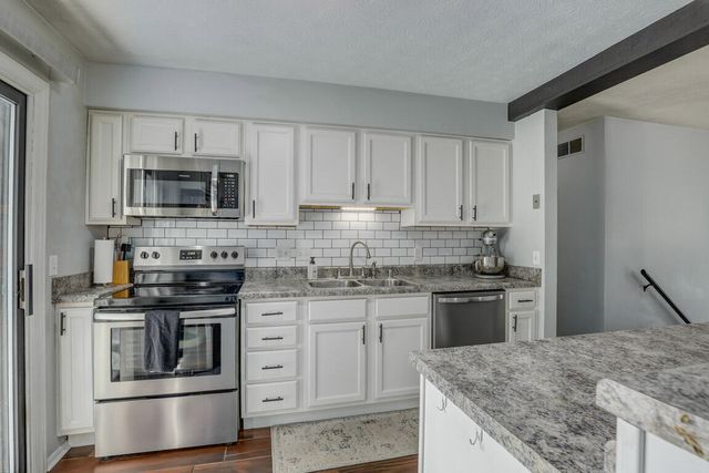 3230 Laurel Oak Court, Edgewood, KY 41017