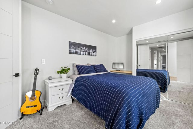 911 Vivian Circle, Newbury Park, CA 91320