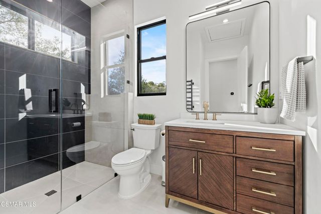 911 Vivian Circle, Newbury Park, CA 91320