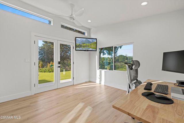 911 Vivian Circle, Newbury Park, CA 91320