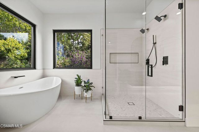 911 Vivian Circle, Newbury Park, CA 91320