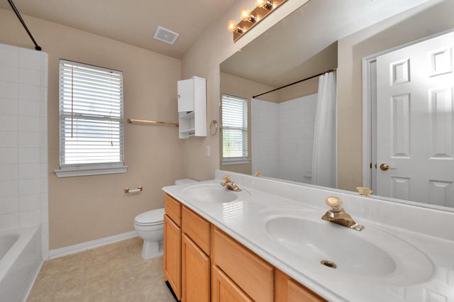 610 Ashley Cove Court, Houston, TX 77094