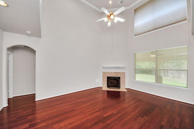 610 Ashley Cove Court, Houston, TX 77094