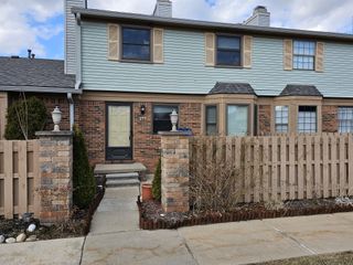 2011 Vine Way Drive 66, Canton, MI 48188