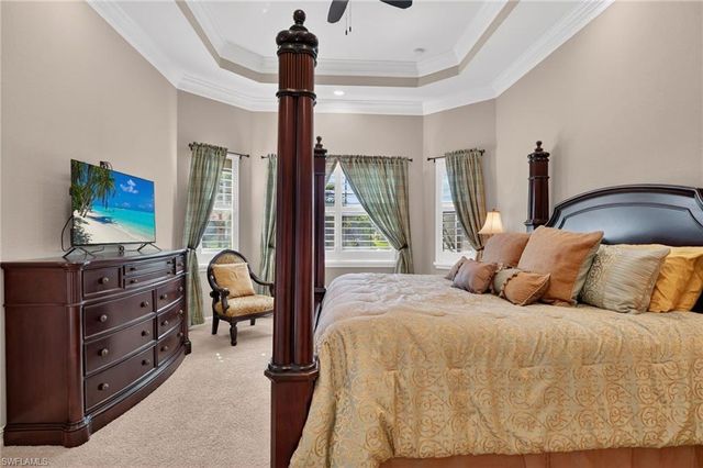 7352 Lantana WAY, Naples, FL 34119