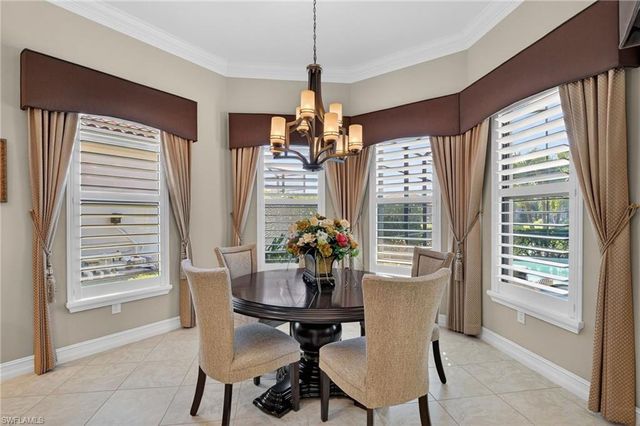 7352 Lantana WAY, Naples, FL 34119