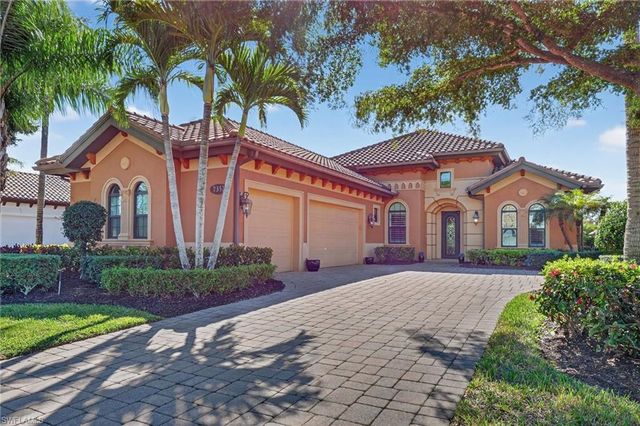 7352 Lantana WAY, Naples, FL 34119