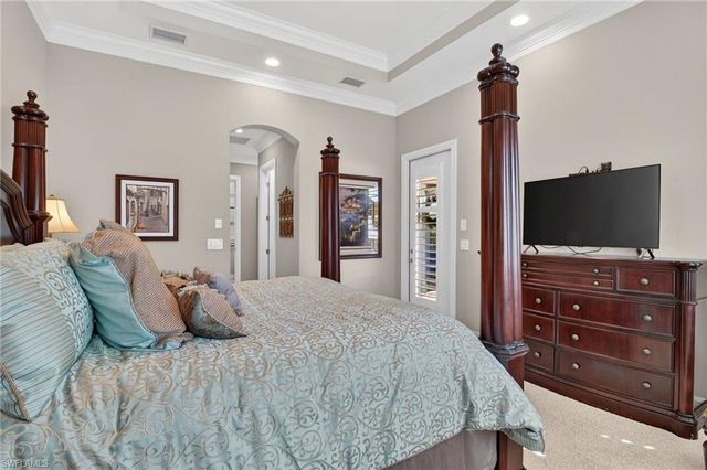 7352 Lantana WAY, Naples, FL 34119