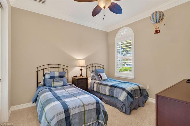 7352 Lantana WAY, Naples, FL 34119