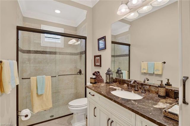 7352 Lantana WAY, Naples, FL 34119