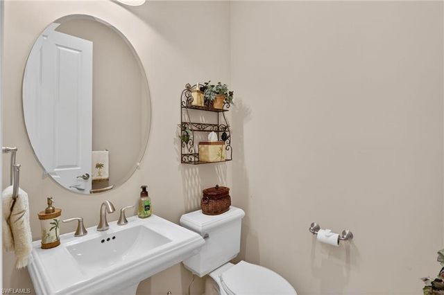 7352 Lantana WAY, Naples, FL 34119