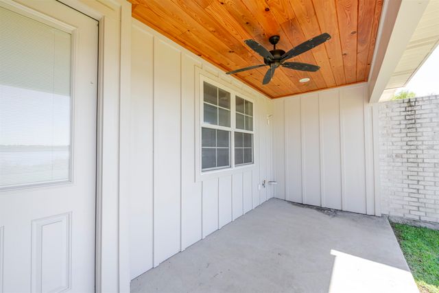 127 Emerson Drive, Houma, LA 70360