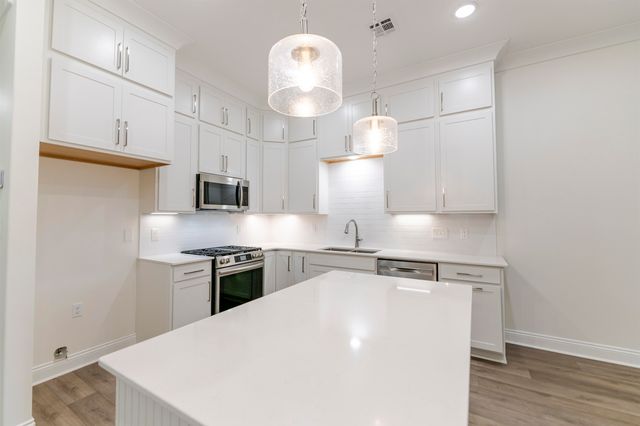 127 Emerson Drive, Houma, LA 70360