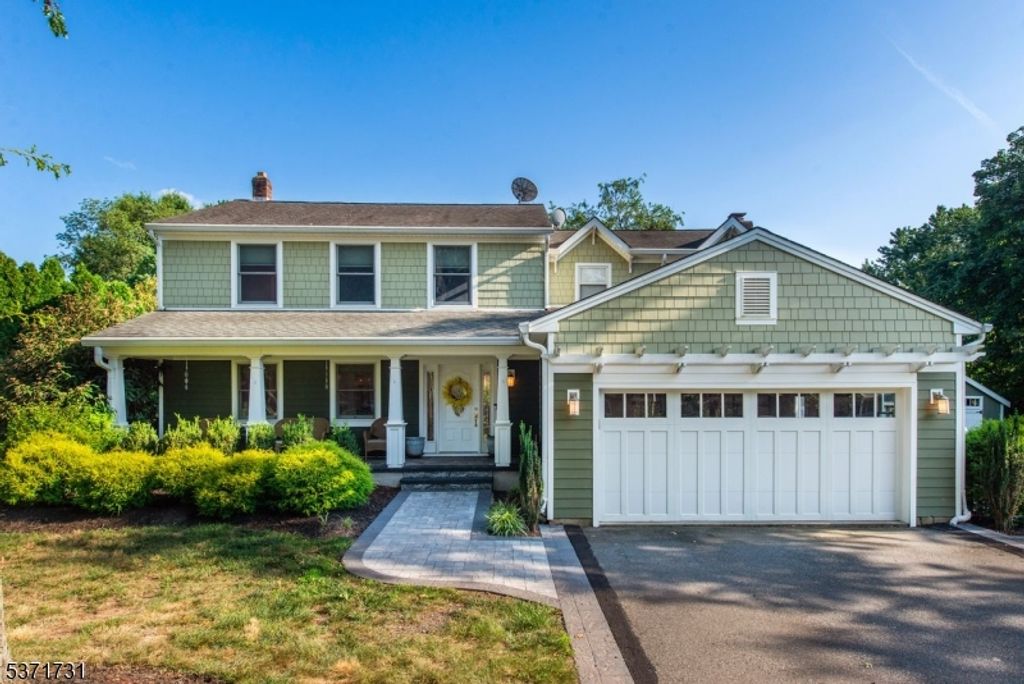 19 Berwick Dr, Bridgewater Twp., NJ 08807