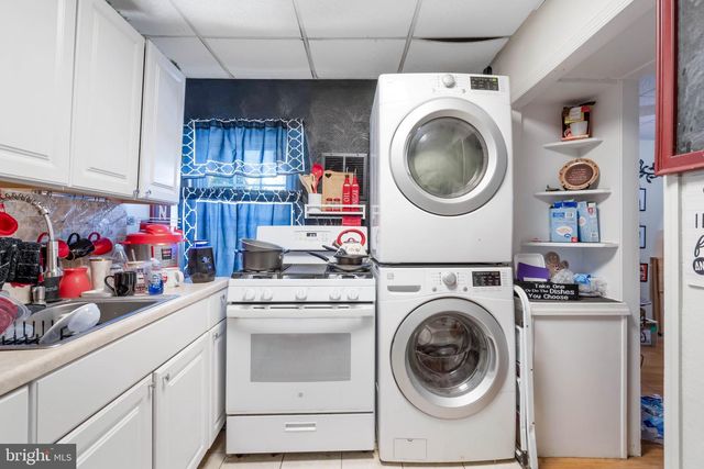 39 BLAKE AVE, Jenkintown, PA 19046