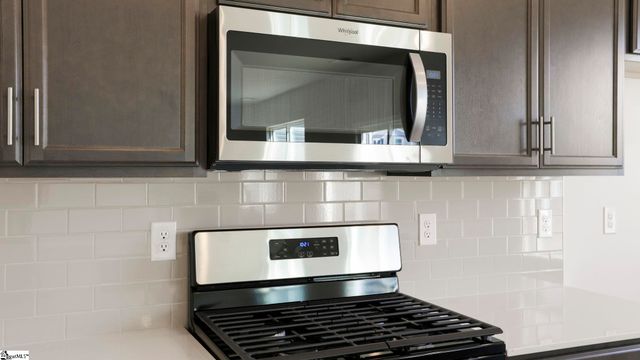 210 Alistar Avenue, Gray Court, SC 29645