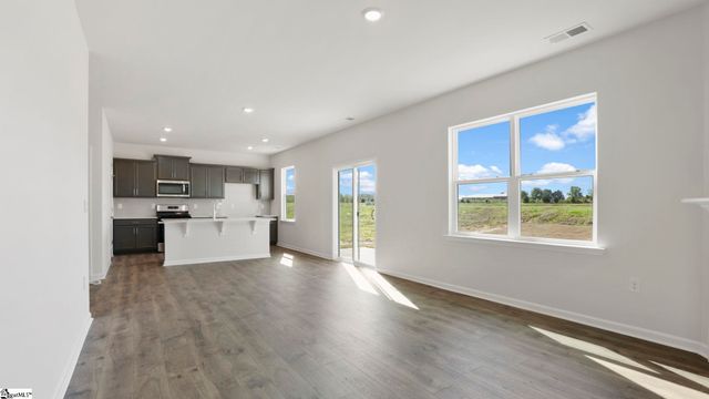 210 Alistar Avenue, Gray Court, SC 29645