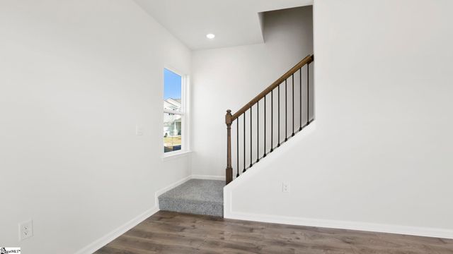 210 Alistar Avenue, Gray Court, SC 29645