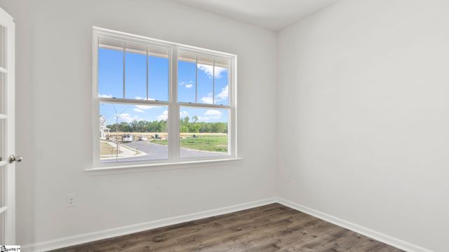 210 Alistar Avenue, Gray Court, SC 29645