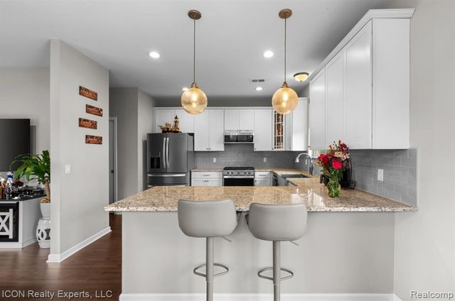 23668 Clarewood Street, Macomb, MI 48042